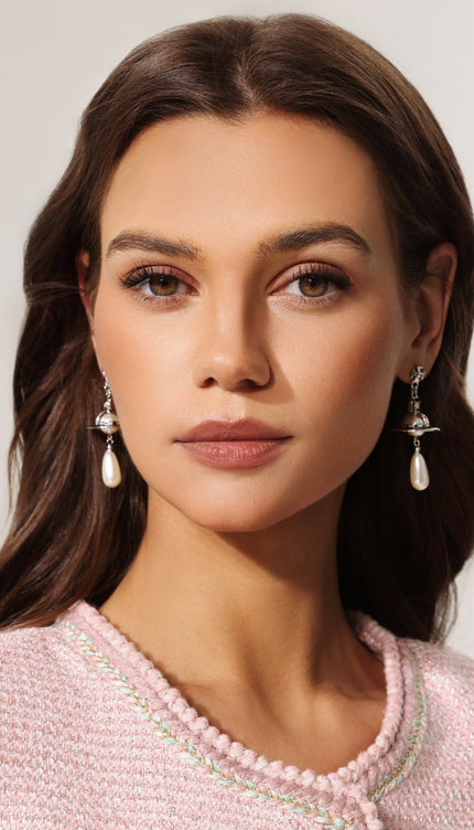 Sada İnci ve Taş Detaylı Küpe