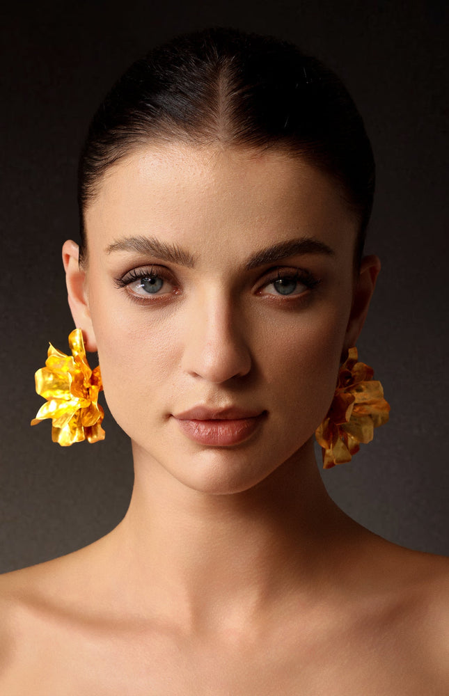 Vercia Metal Çiçek Taşlı Küpeler