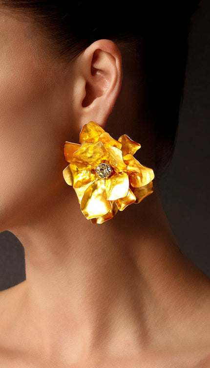 Vercia Metal Çiçek Taşlı Küpeler