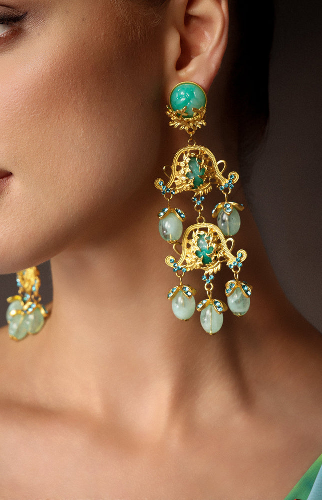 Aslan Detaylı Püsküllü Küpe