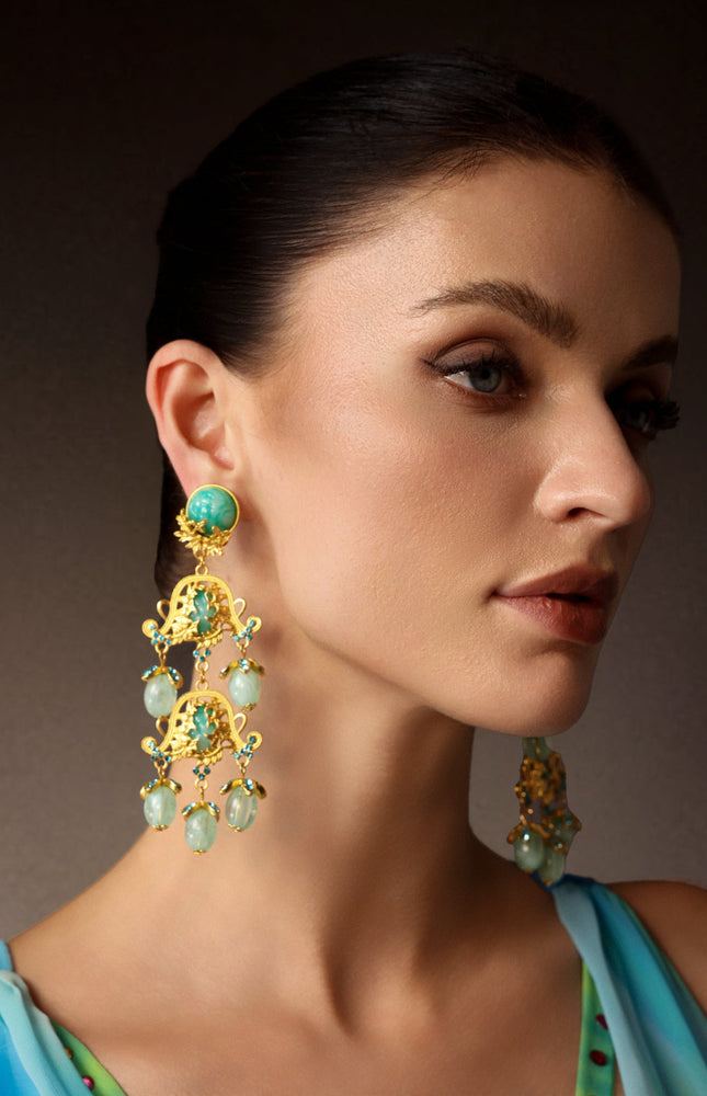 Aslan Detaylı Püsküllü Küpe