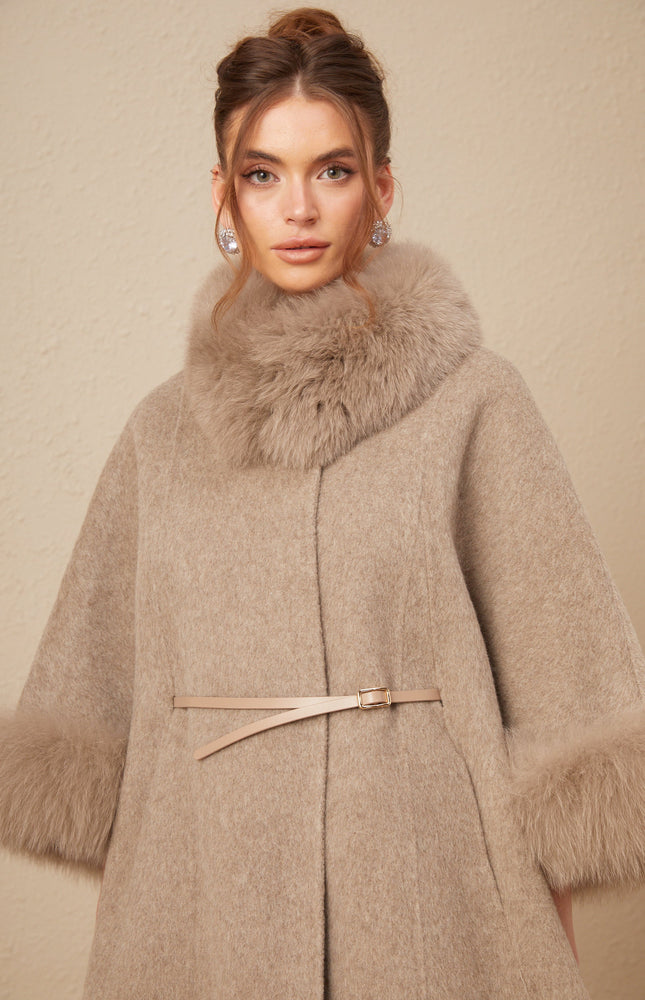 Chloris Yünlü Kürk Kuşaklı Kapüşonlu Kaban