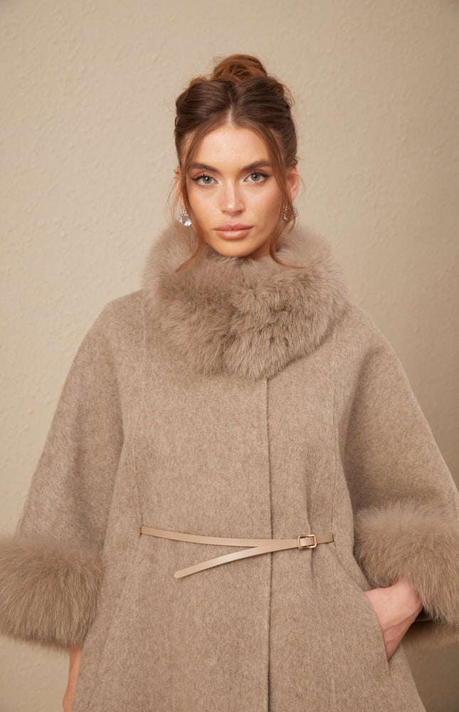 Chloris Yünlü Kürk Kuşaklı Kapüşonlu Kaban