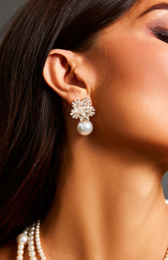 Zaha İnci ve Taş Detaylı Küpe