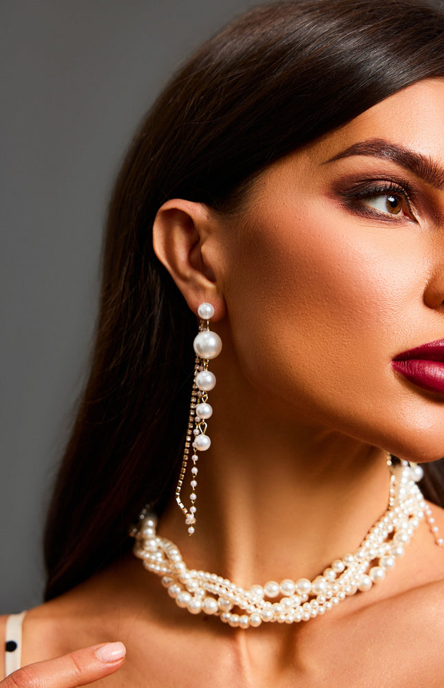 Elana İnci ve Taş Detaylı Püsküllü Küpeler