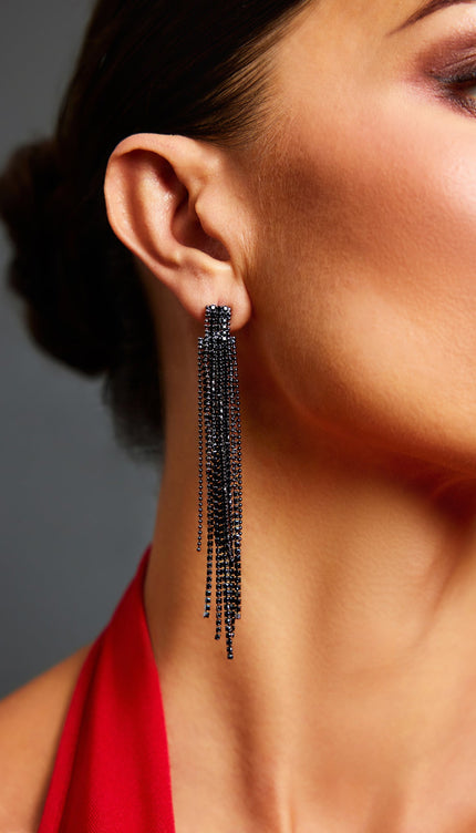 Karin Taş Detaylı Püskül Küpeler