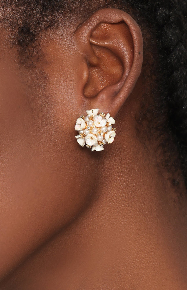 Maliya Çiçekli İnci ve Taş Detaylı Küpeler