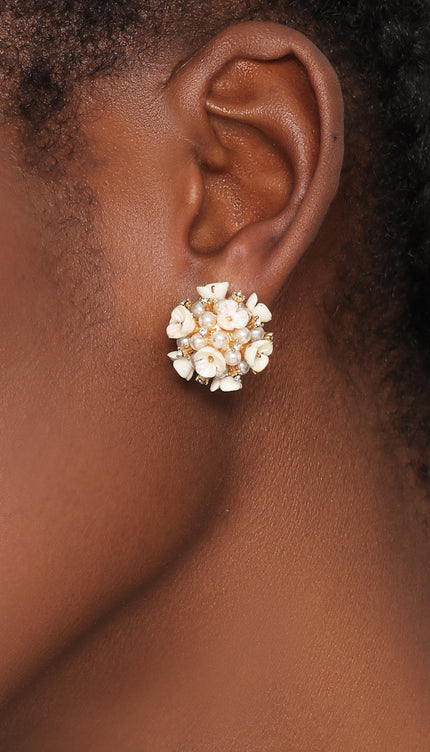 Maliya Çiçekli İnci ve Taş Detaylı Küpeler