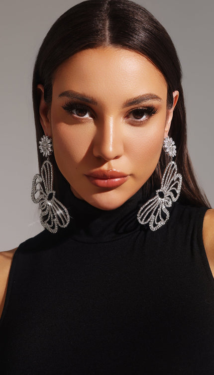 Kaia Kelebek Taş Detaylı Küpe