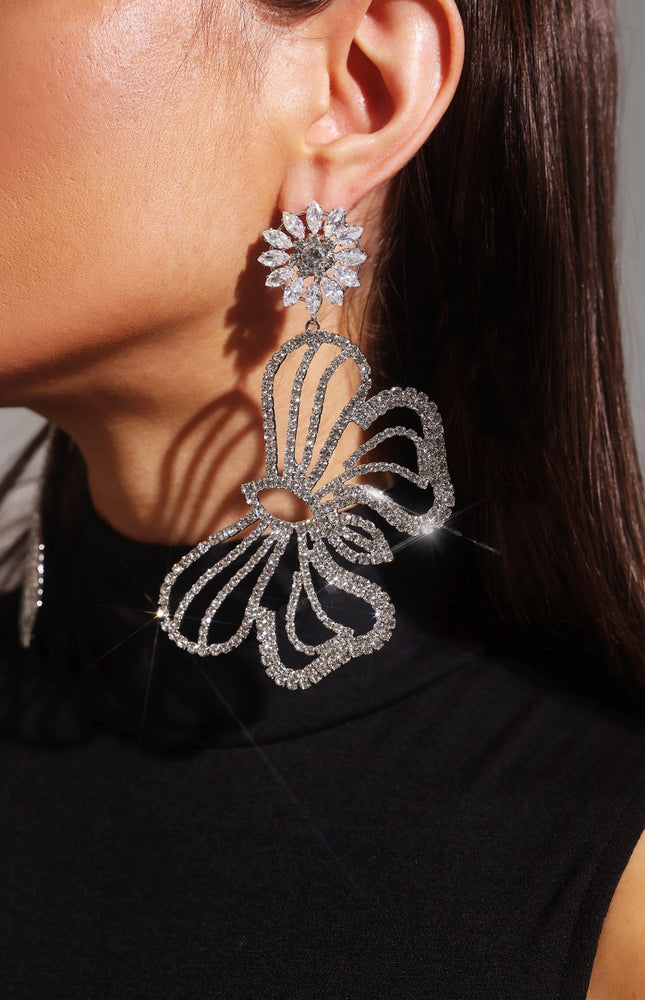 Kaia Kelebek Taş Detaylı Küpe