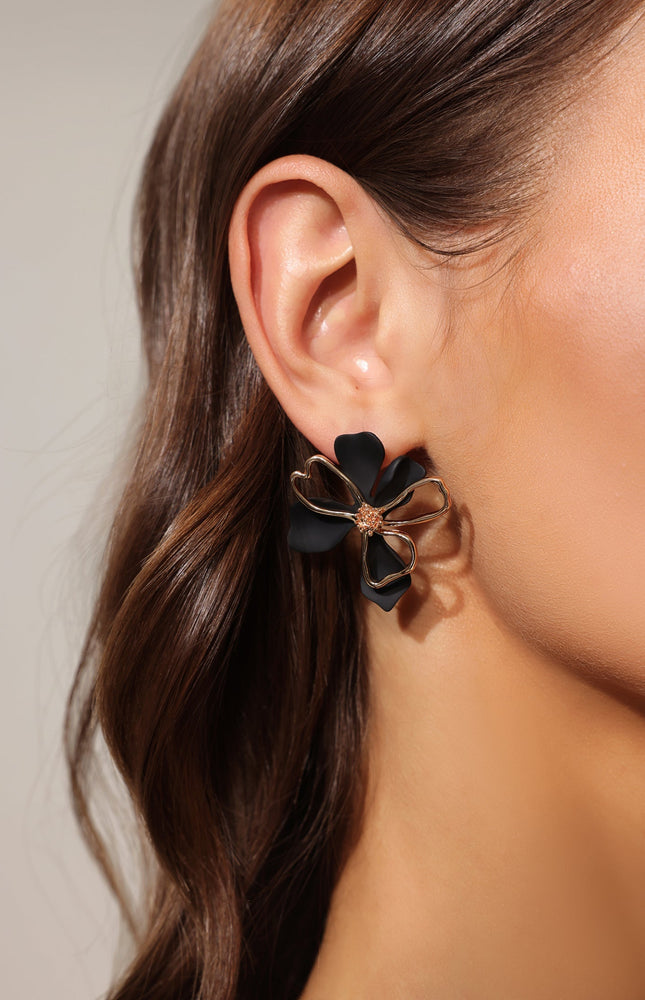 Kivi Çiçekli Metal Küpe