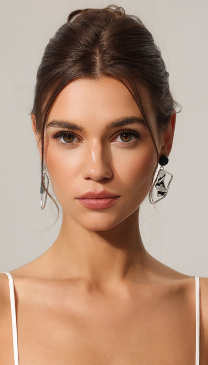 Zandy Uzay Metal Asimetrik Küpeler