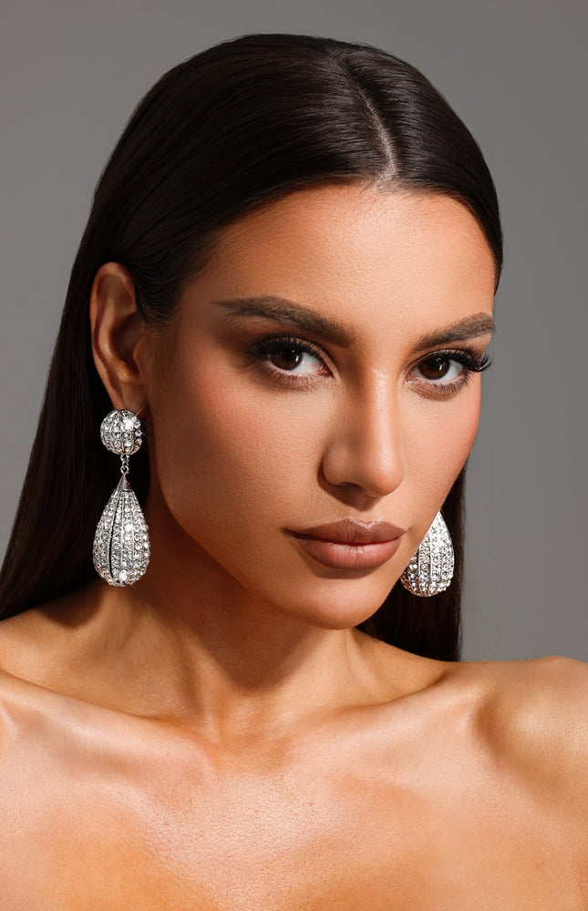 Rosanna Damla Şeklinde Taş Detaylı Küpeler