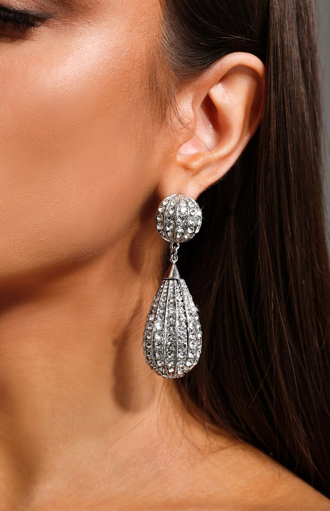 Rosanna Damla Şeklinde Taş Detaylı Küpeler