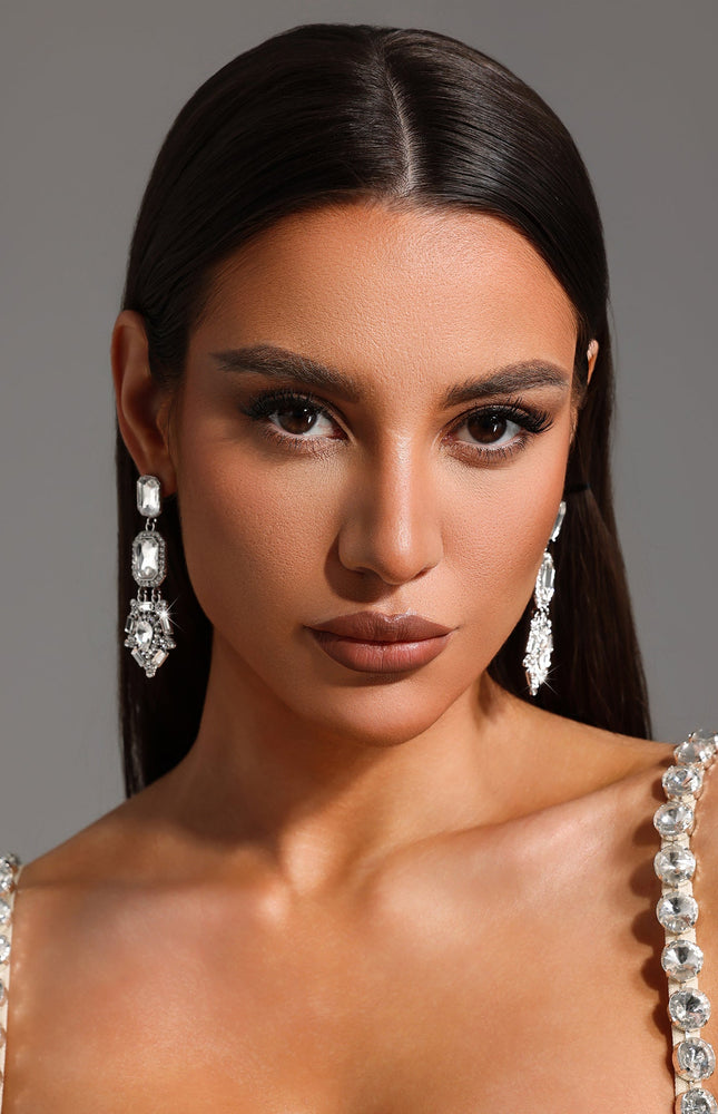 Lyla Taş Detaylı Kare Büyük Küpeler