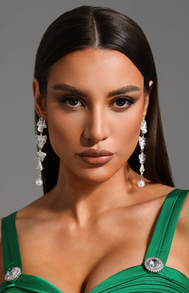 Forina İnci ve Taş Detaylı Küpe