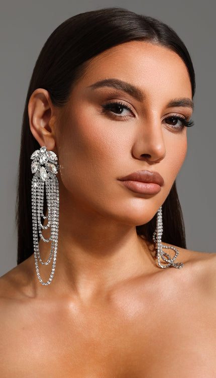 Glenora Taş Detaylı Püsküllü Küpeler