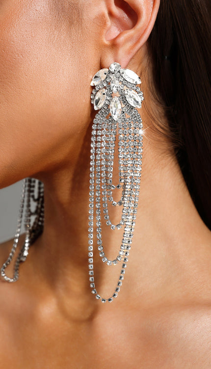 Glenora Taş Detaylı Püsküllü Küpeler