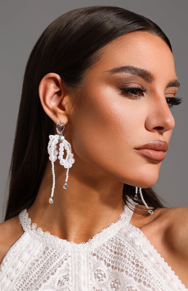 Tate İnci ve Taş Detaylı Saçaklı Büyük Küpeler