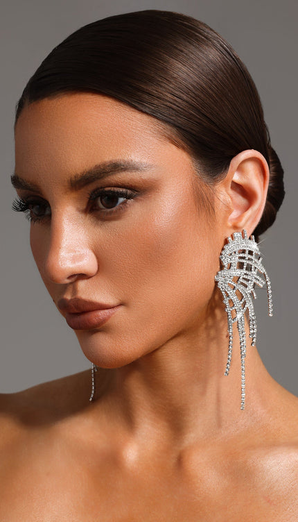 Kori File Detaylı Püskül Küpeler