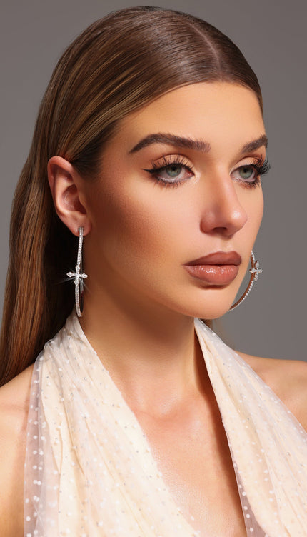 Tatlı Taş Detaylı Daire Küpeler