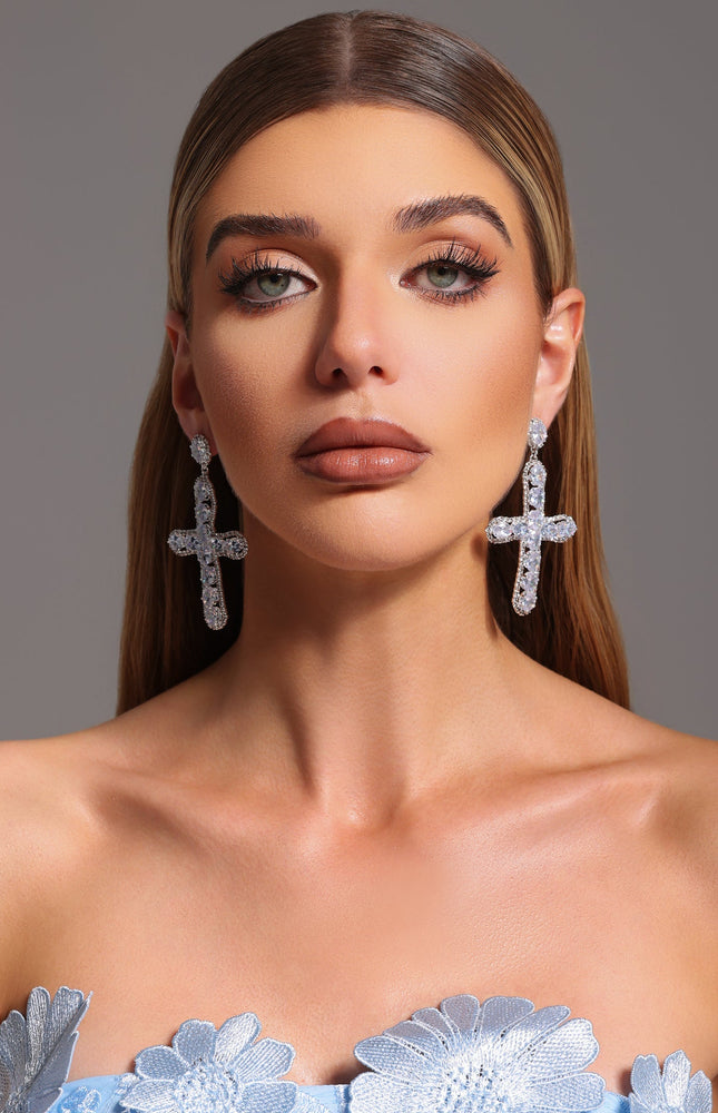 Vella Taş Detaylı Çapraz Küpeler