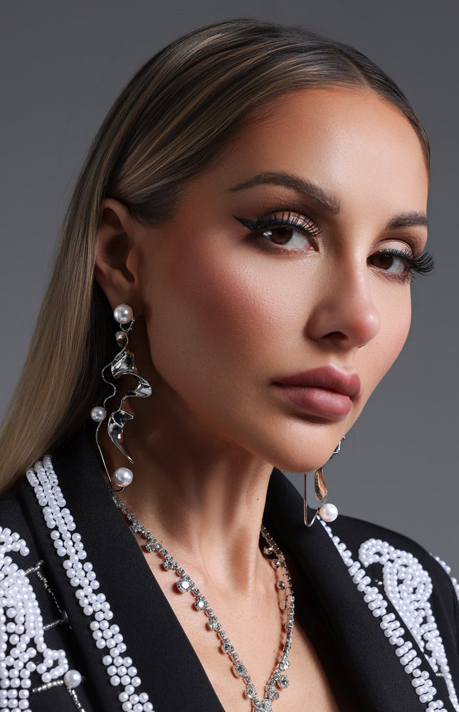 Asimetrik Zincirli İnci Küpe