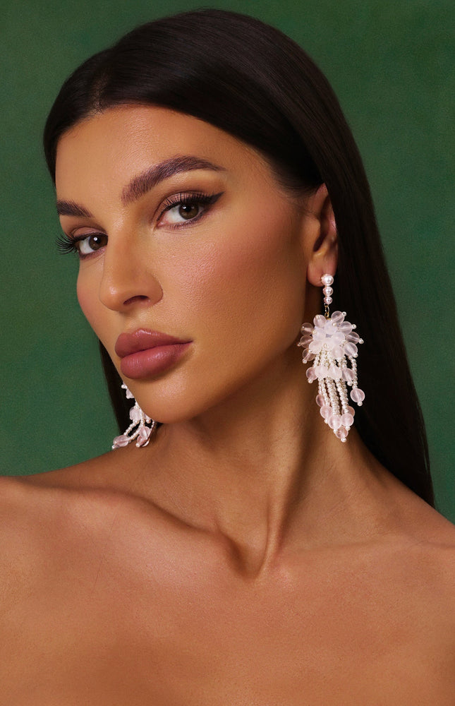 Suku Püsküllü Çiçekli İnci Küpeler