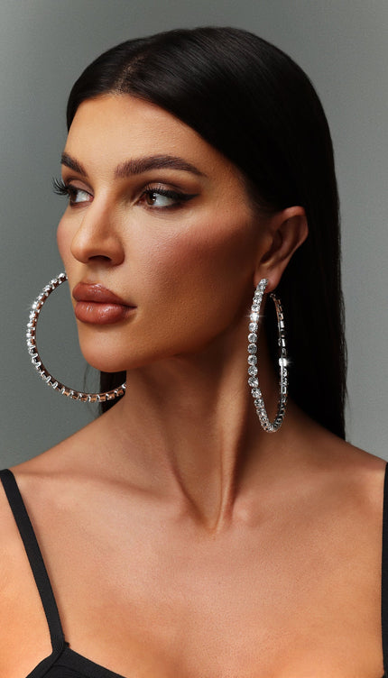 Sharina Taş Detaylı Büyük Halka Küpeler