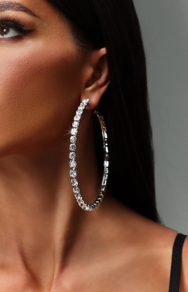 Sharina Taş Detaylı Büyük Halka Küpeler