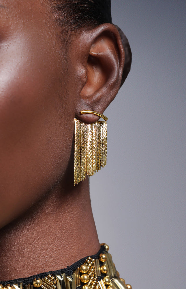 Egbert Püsküllü Satır Küpe