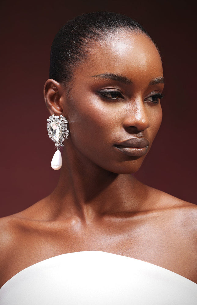 Romia İnci ve Taş Detaylı Küpeler