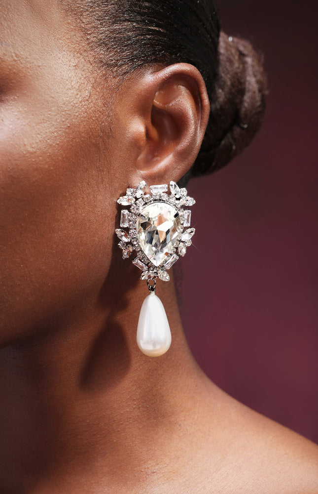 Romia İnci ve Taş Detaylı Küpeler