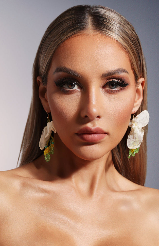 Jezebel Fiyonklu Boncuk Küpe