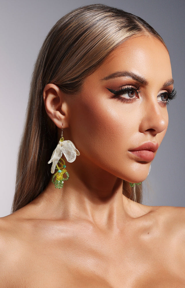 Jezebel Fiyonklu Boncuk Küpe