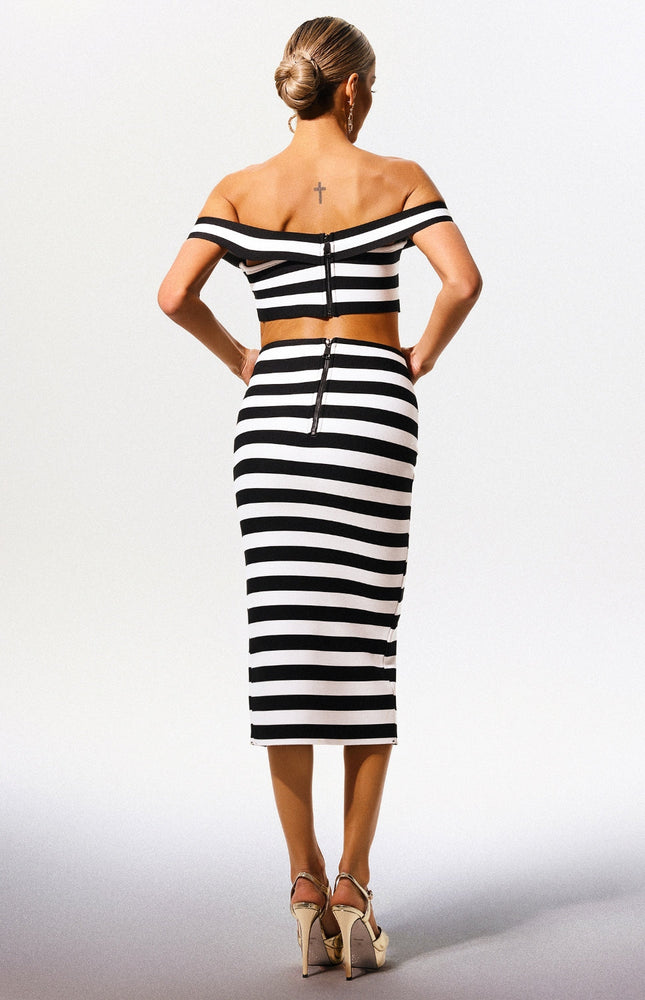 Monochrome Muse Takım