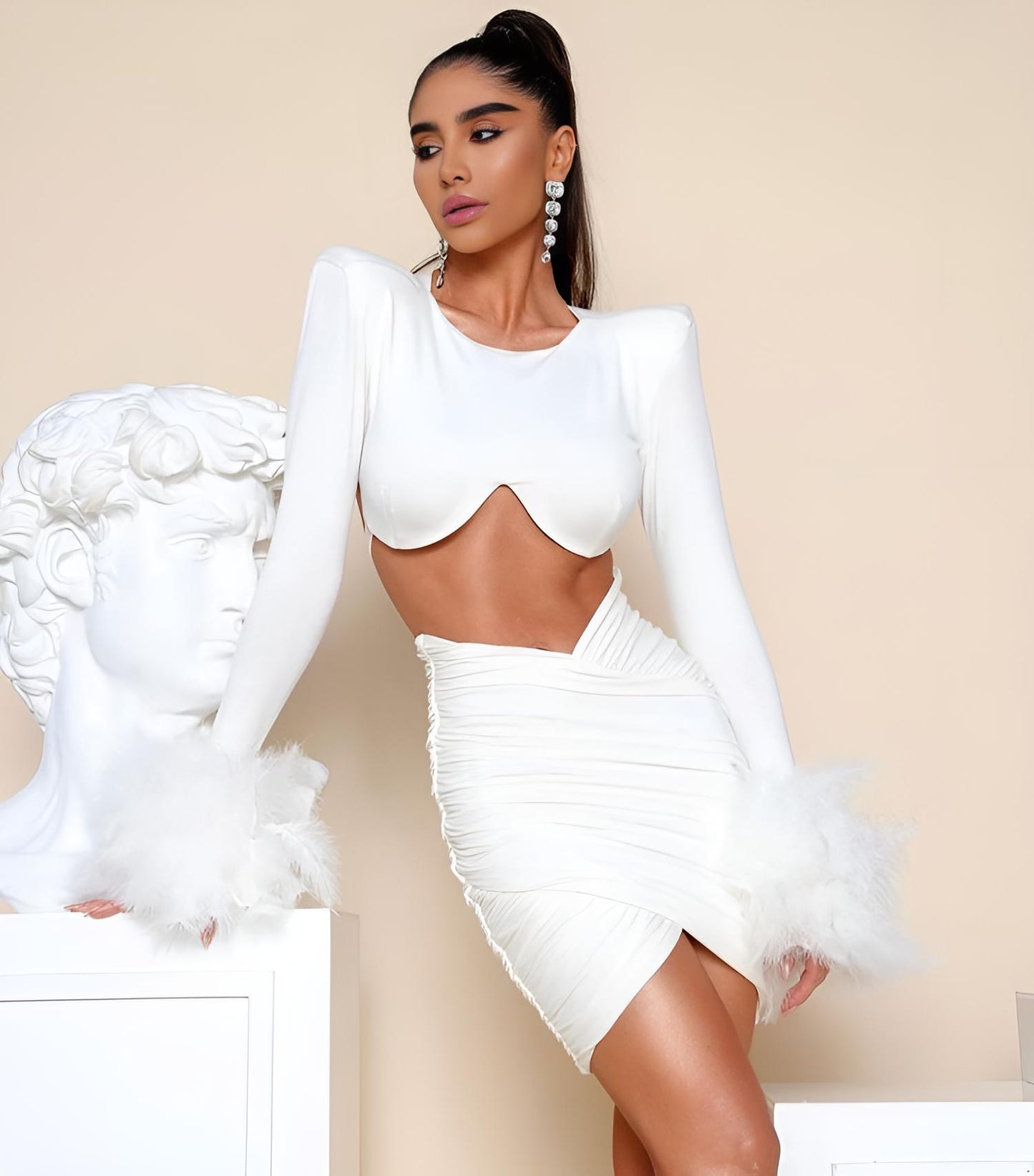 Aurora Tüy Detaylı Mini Elbise