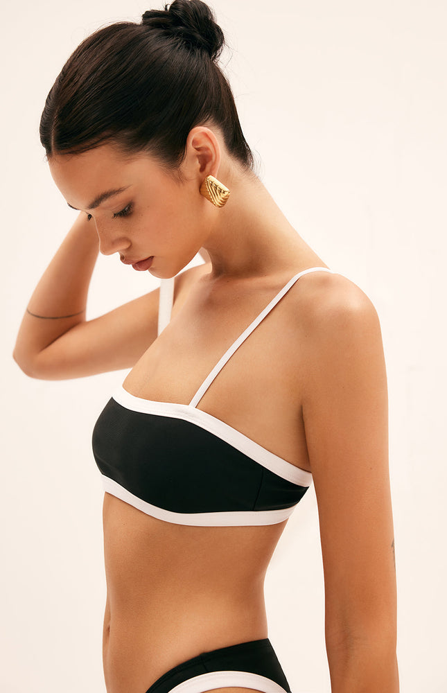 Kontrast Bağlamalı Bikini Takımı