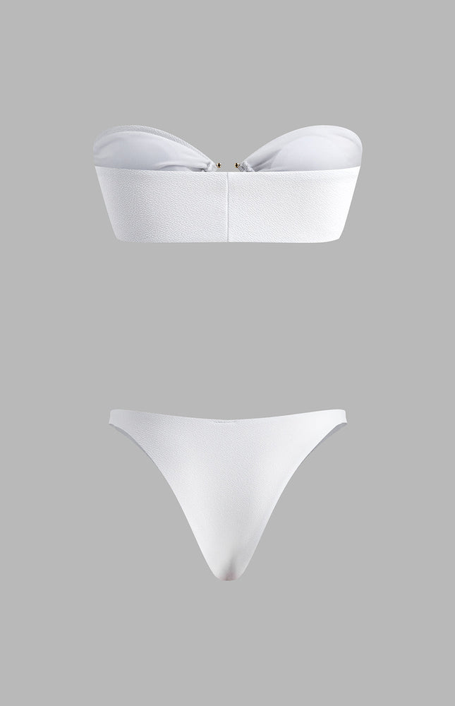 Halka Kesimli Göğüs Detay Bikini Takımı