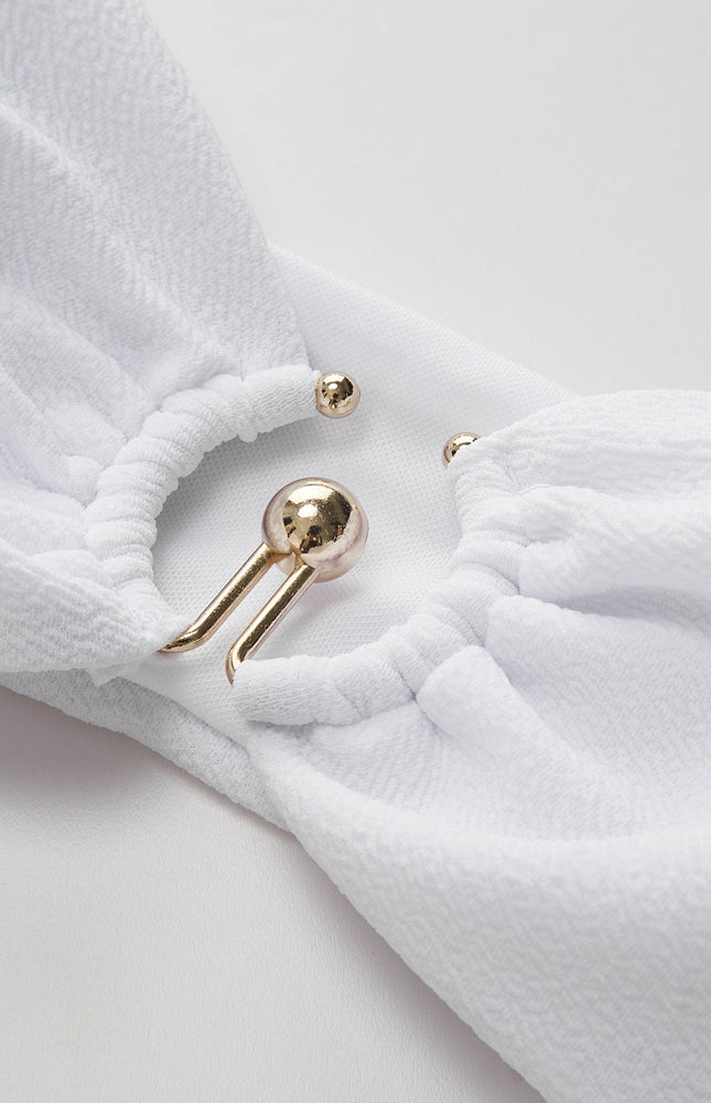 Halka Kesimli Göğüs Detay Bikini Takımı