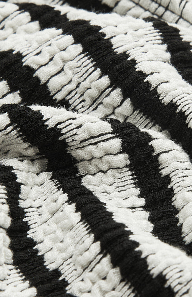 Çizgili Sırtı Bağlamalı Bikini Takımı