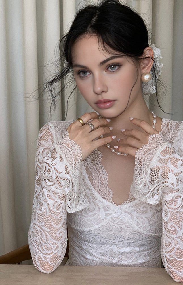 Volanlı Manşetli Dantel Tişört