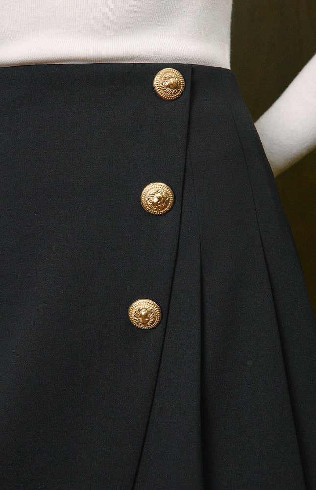 Şık Plise Fermuarlı Etek Şık Metal Aksesuarlarla