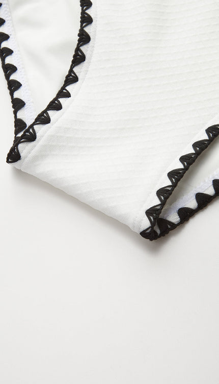 Şık Tek Omuz CutOut Biye Detay Mayo