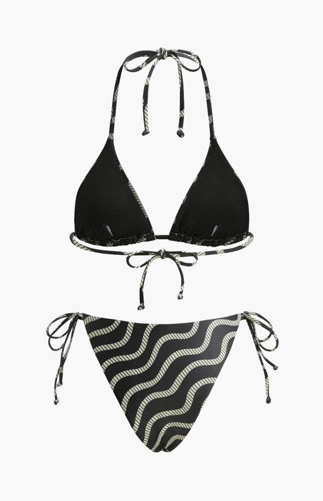 Şık Dalga Desenli Üçgen Bikini Seti