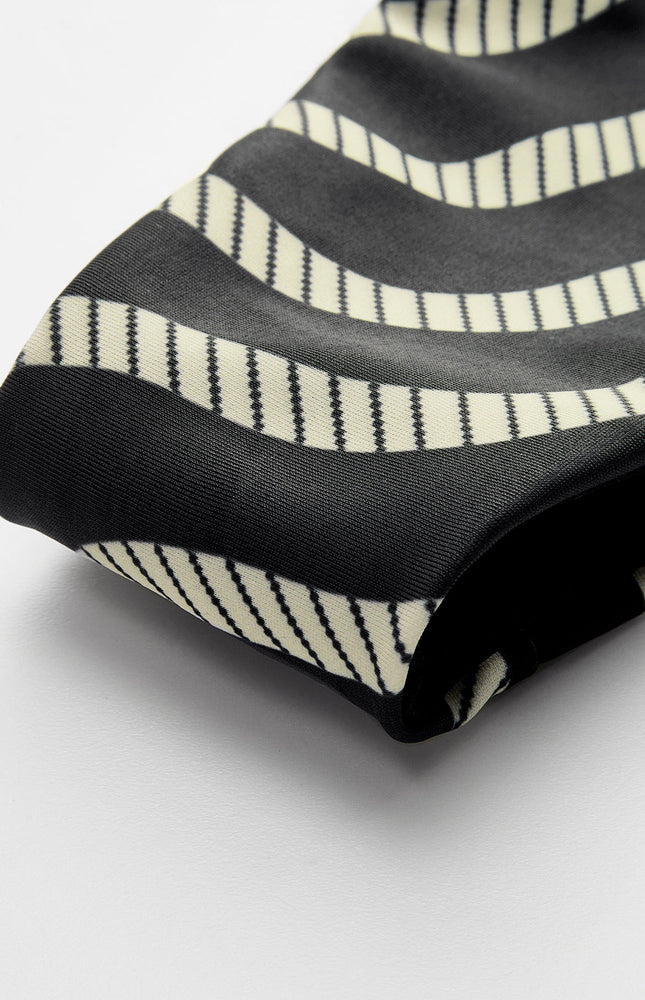 Şık Dalga Desenli Üçgen Bikini Seti