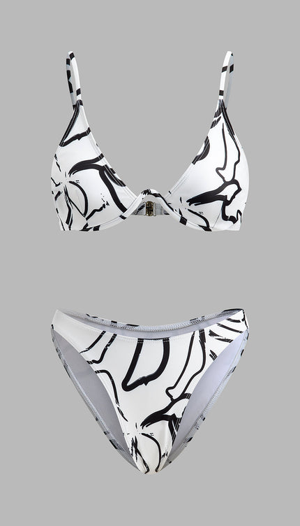 Üçgen Desenli Bikini Takımı