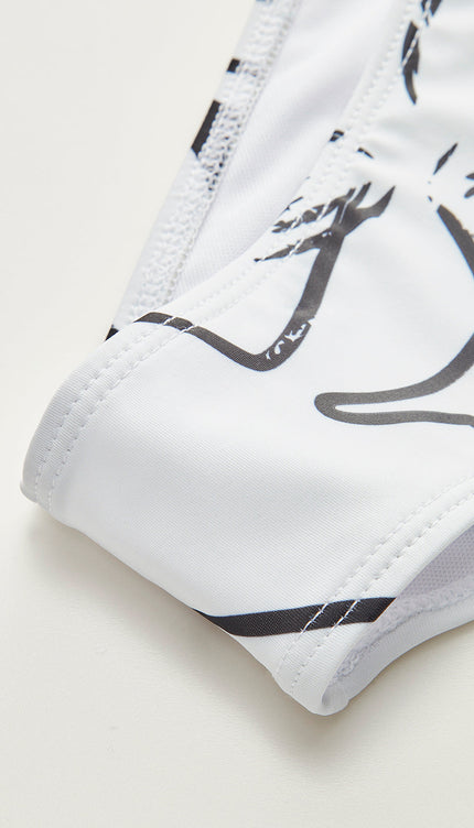 Üçgen Desenli Bikini Takımı