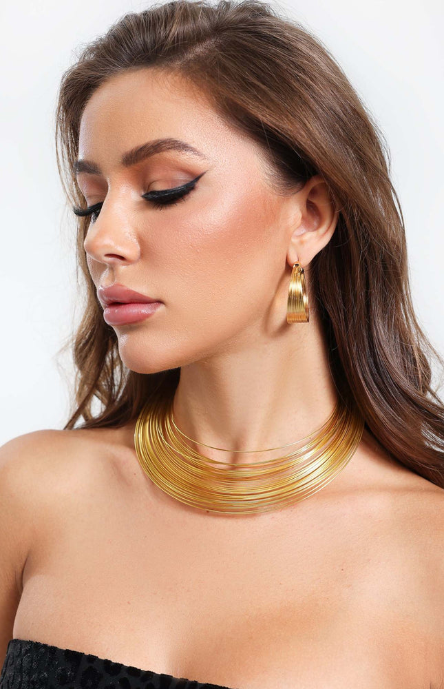 Mercedes Altın Renkli Küpe ve Kolye Seti