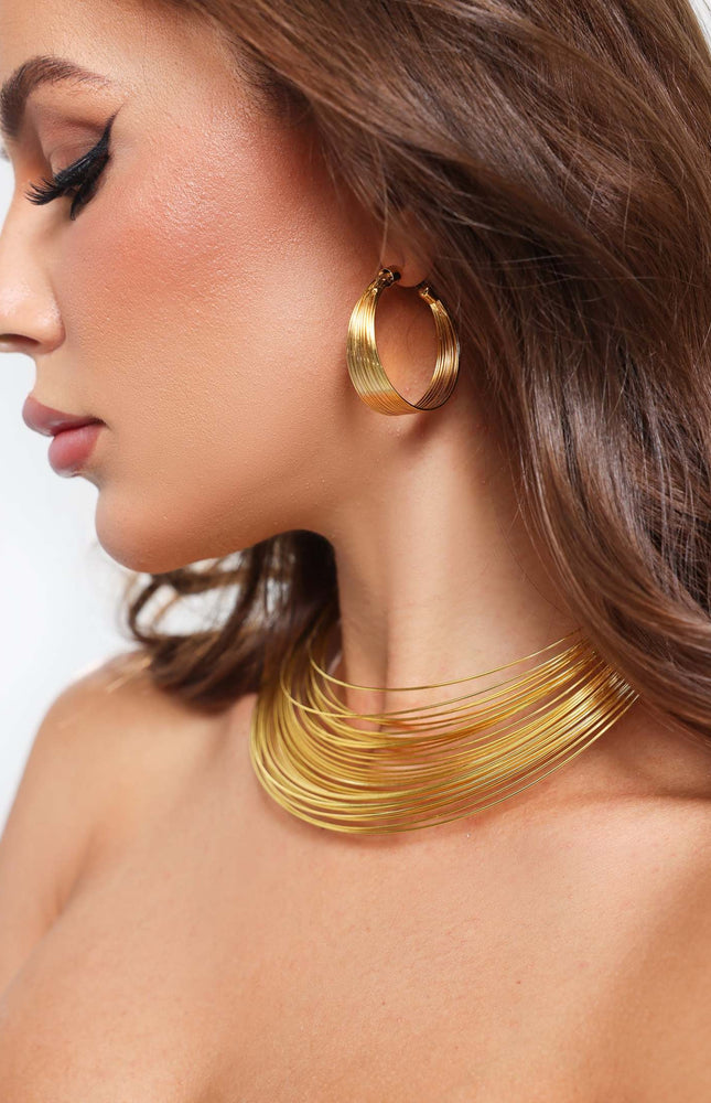 Mercedes Altın Renkli Küpe ve Kolye Seti